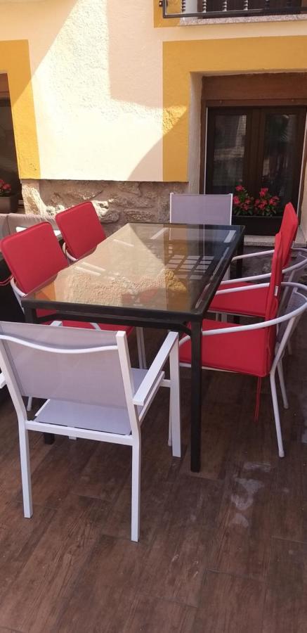Casa Rural Los 7 Pinos De Gredos Наварредонда-де-Ґредос Екстер'єр фото