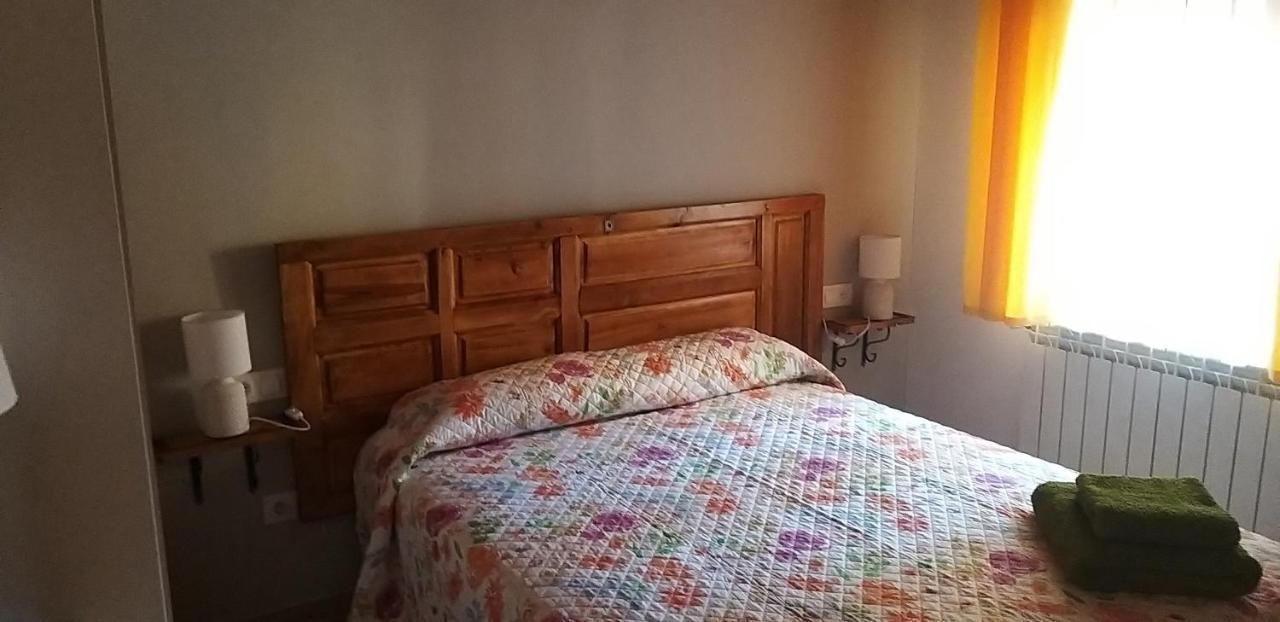 Casa Rural Los 7 Pinos De Gredos Наварредонда-де-Ґредос Екстер'єр фото