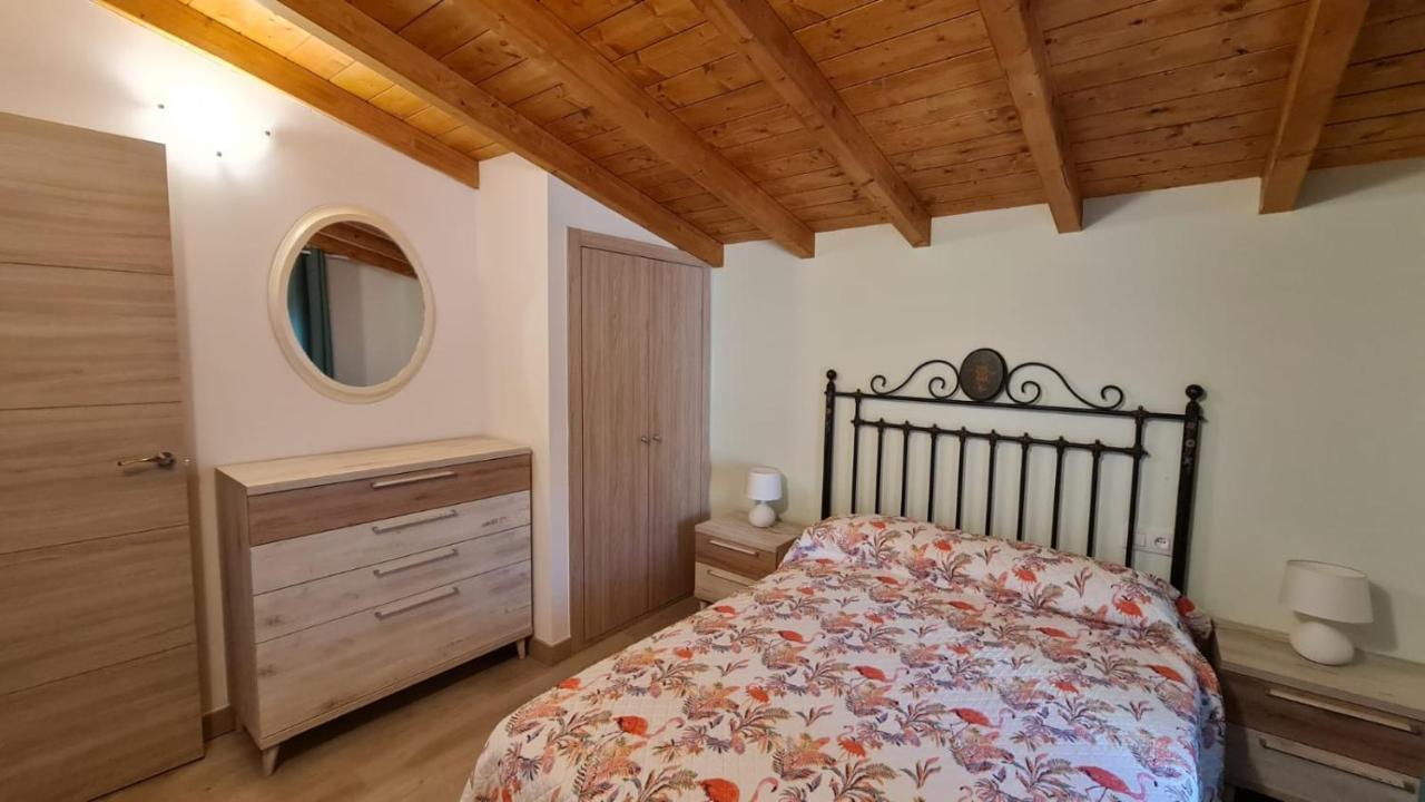 Casa Rural Los 7 Pinos De Gredos Наварредонда-де-Ґредос Екстер'єр фото