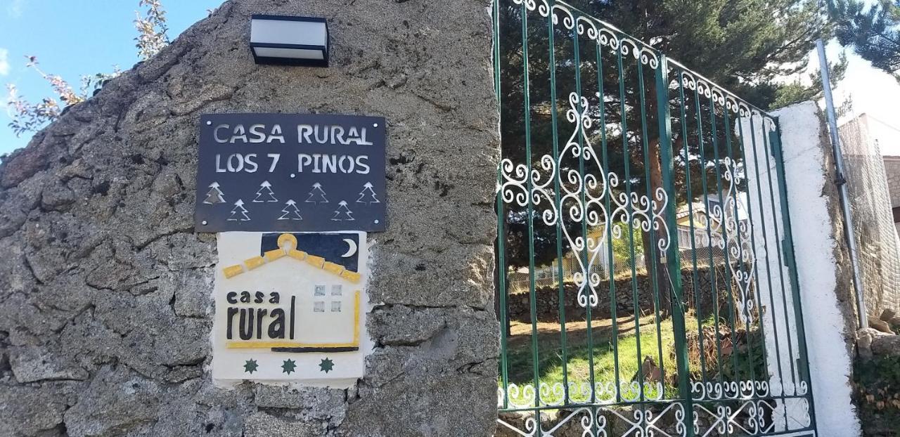 Casa Rural Los 7 Pinos De Gredos Наварредонда-де-Ґредос Екстер'єр фото